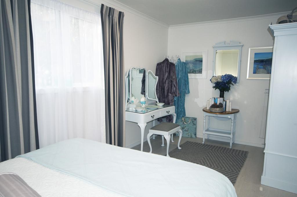 Castlewood Cottage Company Bay Экстерьер фото