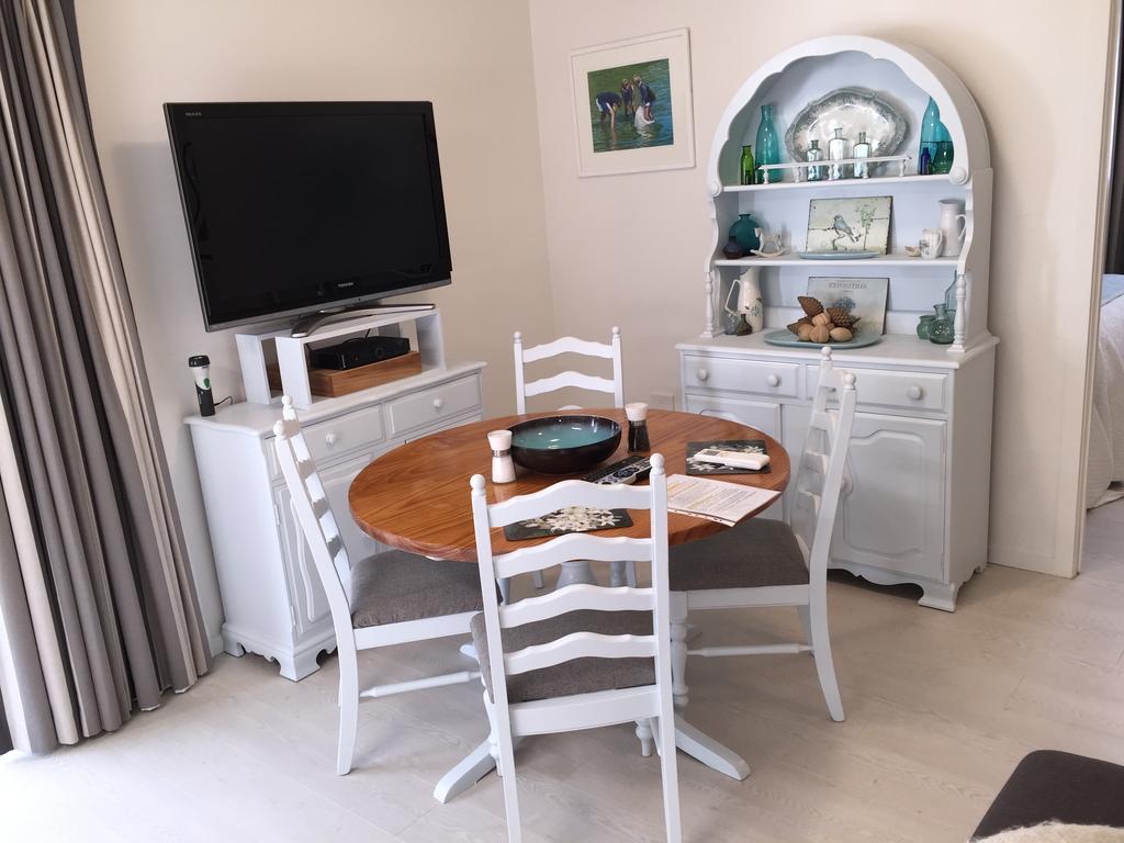 Castlewood Cottage Company Bay Экстерьер фото